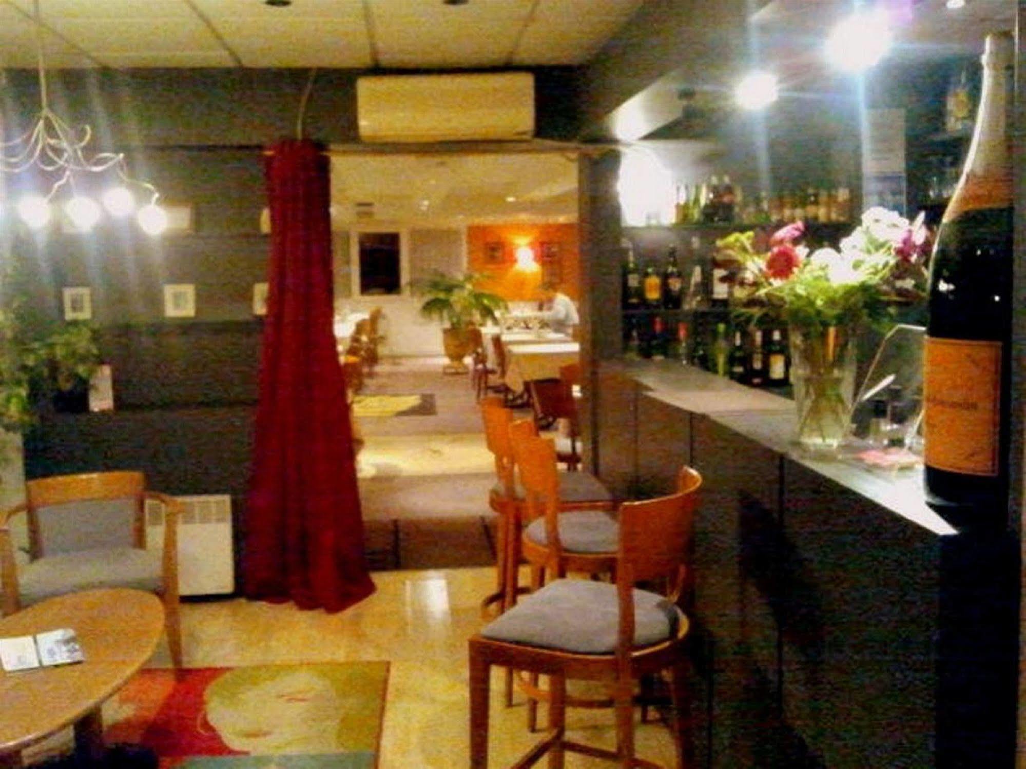 L'Escale D'Ales Hotel Eksteriør billede